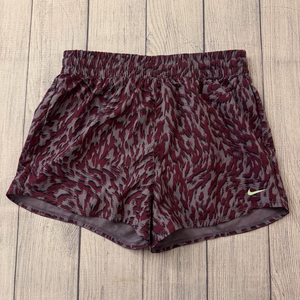 Nike One Dri-FIT Girls XL Running Shorts Burgundy‎ Print Lined Athletic NWT
